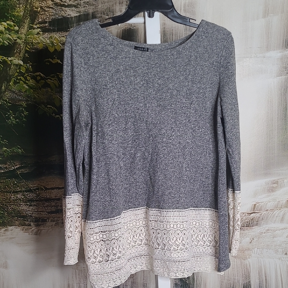 Hannah Womens Large Gray Long Sleeve Top with Cream Lace Trim
